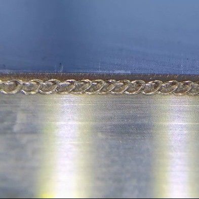 E500 Máquina automática de soldadura a laser para fabricação de placas galvanizadas de publicidade
