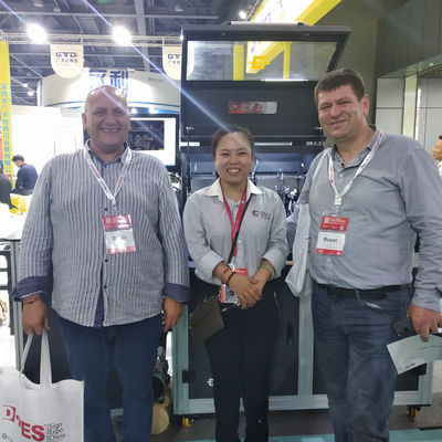 ET80 A Máquina de Dobragem CNC Perfeita para Letras Grandes na Publicidade ao Ar Livre da Ejon
