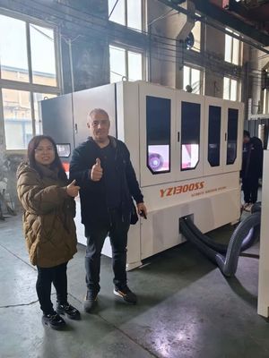 47kW Ejon YZ1300SS Dual Motors Inverter Control Deburr Equipamento de indústria painel de chapa de metal de arejar automática máquina de polimento de aço