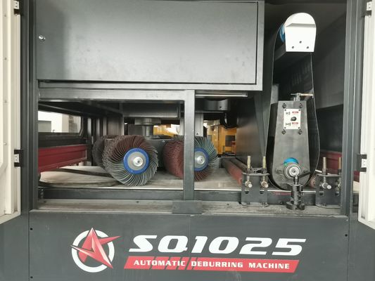 Velocidade alternada 0-35r/min Máquina automática de lixação de borda de chapa de metal