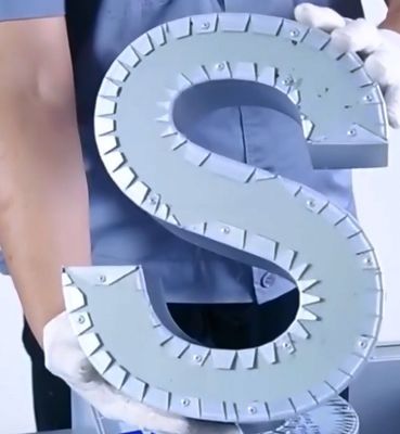 EJON ET20C CNC Automático sinalização letra Trimcap Alumínio Notching Flanging V-Cutting Canal letra máquina de dobra
