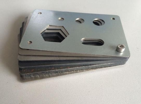 Máquina de corte de chapa de metal para aço inoxidável e aço carbono na saída
