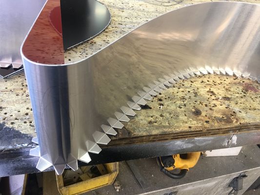 Máquina de fabricação de letras acrílicas de alumínio LED Automática e CNC Notching com Ejon ET20C