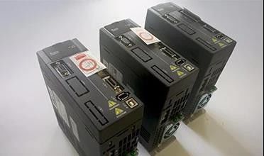 Máquina automática TJ-EJON de dobragem avançada de letras de canal com controle de eixo de servo Fuji