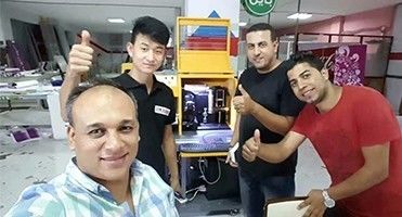 Máquina de arredondamento de borracha de borracha CNC para polir peças de chapa de metal