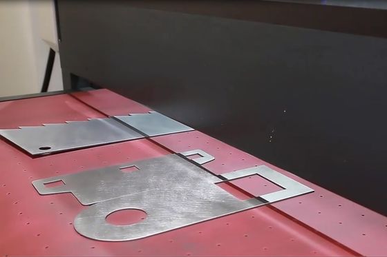 YZ900 Máquina automática de polir folhas de metal para cortar peças a laser
